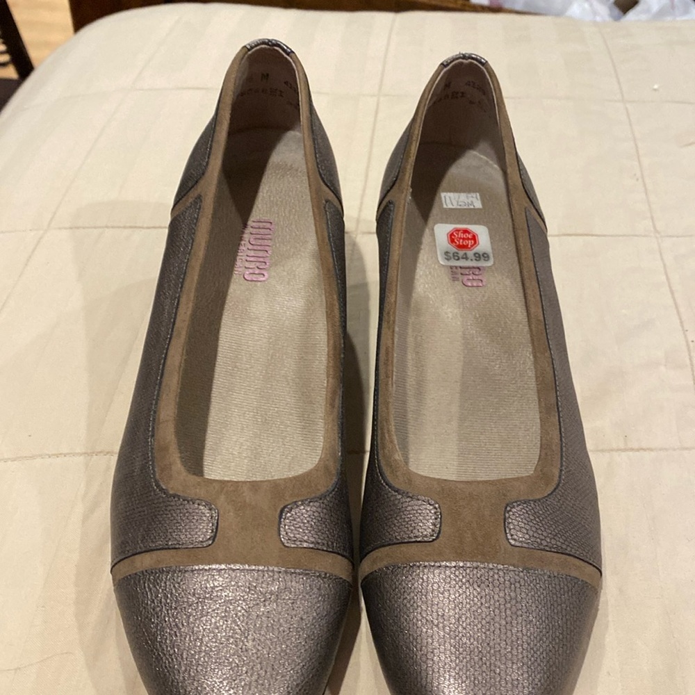 Women’s dress pump - size 11 1/2 medium 2” heel